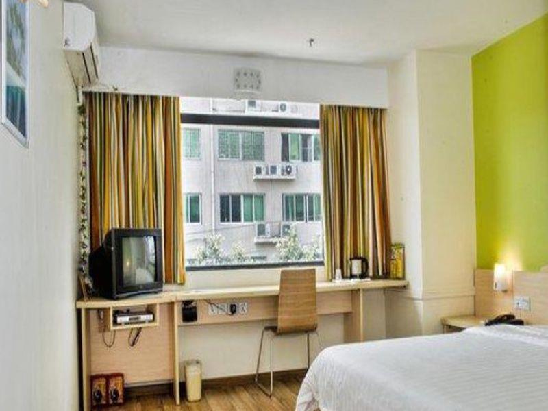 7 Days Inn Huludao Xin Hua Street Hua Ji Road Branch Kültér fotó